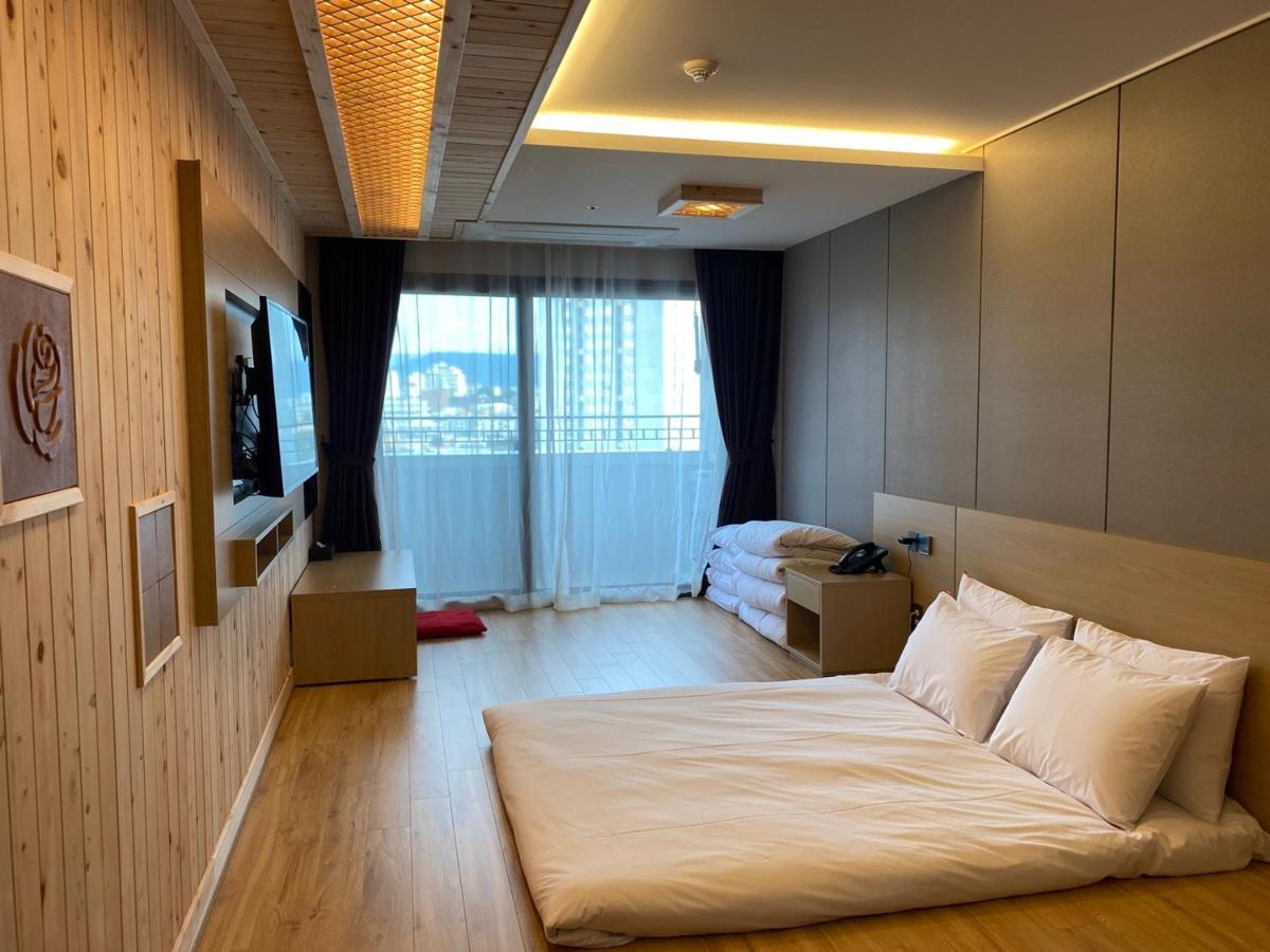 Jackson9S Hotel Cshuncshon Kültér fotó